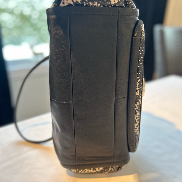 Coach purse - Picture 6 of 9